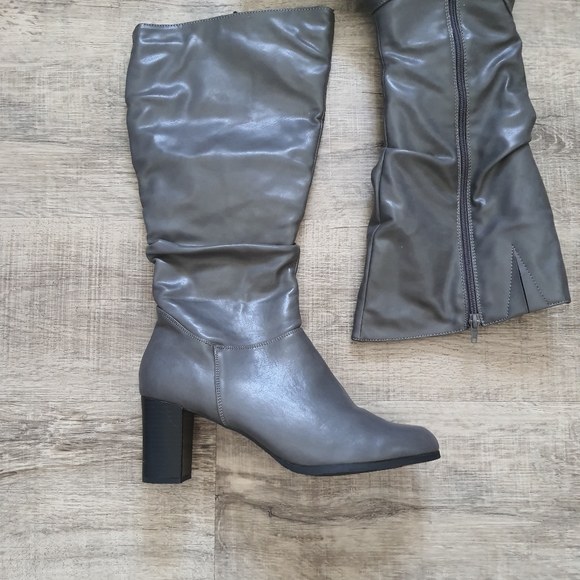 Easy Street Gray Mid Calf Heeled Boots - Picture 3 of 7